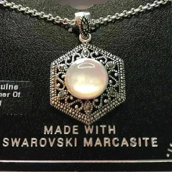 Macy’s new Marcasite Pearl filigree Pend Necklace - Picture 6 of 8